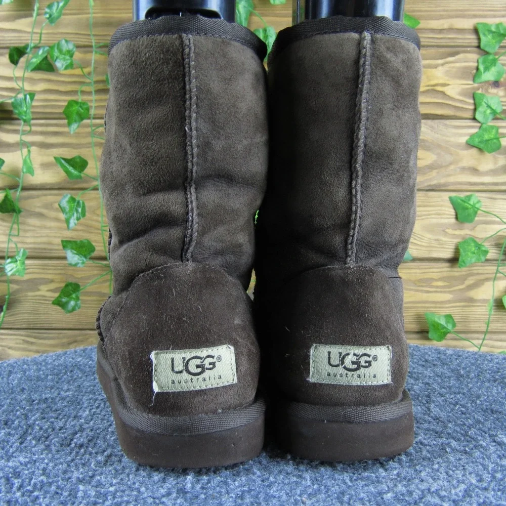 UGG Australia Classic Short Brown Suede Shearling Boots Women 7 Warm Comfort‎